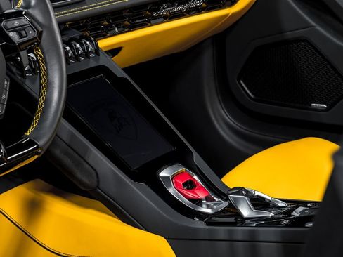 Used 2023 Lamborghini Huracan EVO AWD/4WD image 22