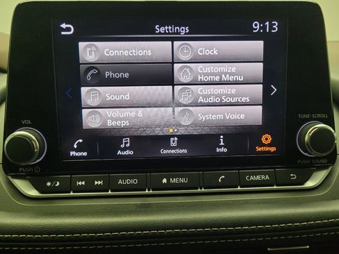 Used 2022 Nissan Rogue S FWD image 25