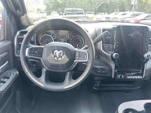 Used 2025 RAM 2500 Big Horn AWD/4WD image 24