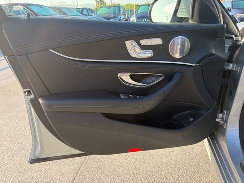 Used 2022 Mercedes-Benz E 350 Sedan image 11