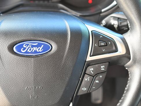 Used 2020 Ford Fusion SE w/ Equipment Group 151A FWD image 19