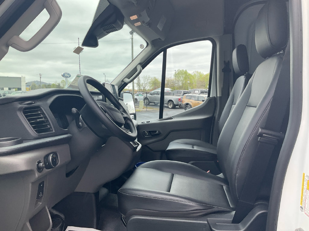 New 2026 Ford Transit 250 148 Medium Roof RWD image 14