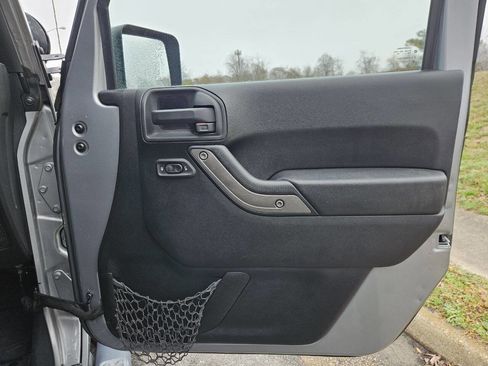 Used 2014 Jeep Wrangler Unlimited Sport w/ Quick Order Package 23S image 17