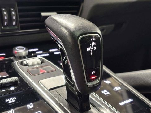 Used 2019 Porsche Cayenne S AWD/4WD image 38