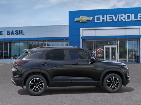 New 2026 Chevrolet TrailBlazer LT w/ LT Cold Weather Package AWD/4WD image 5