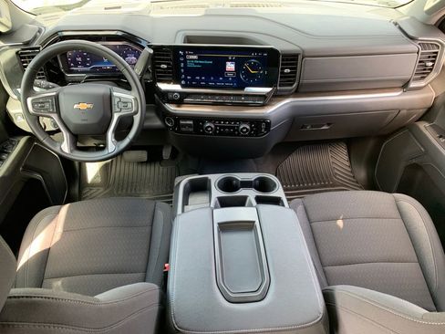Used 2025 Chevrolet Silverado 1500 LT image 14