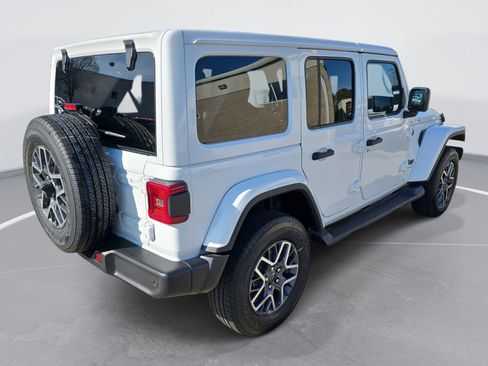 New 2026 Jeep Wrangler Sahara image 5