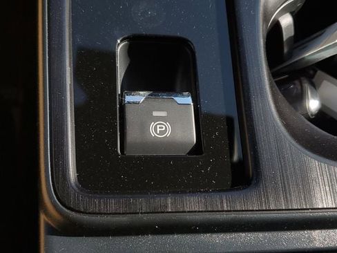 New 2026 Subaru Outback Premium image 31