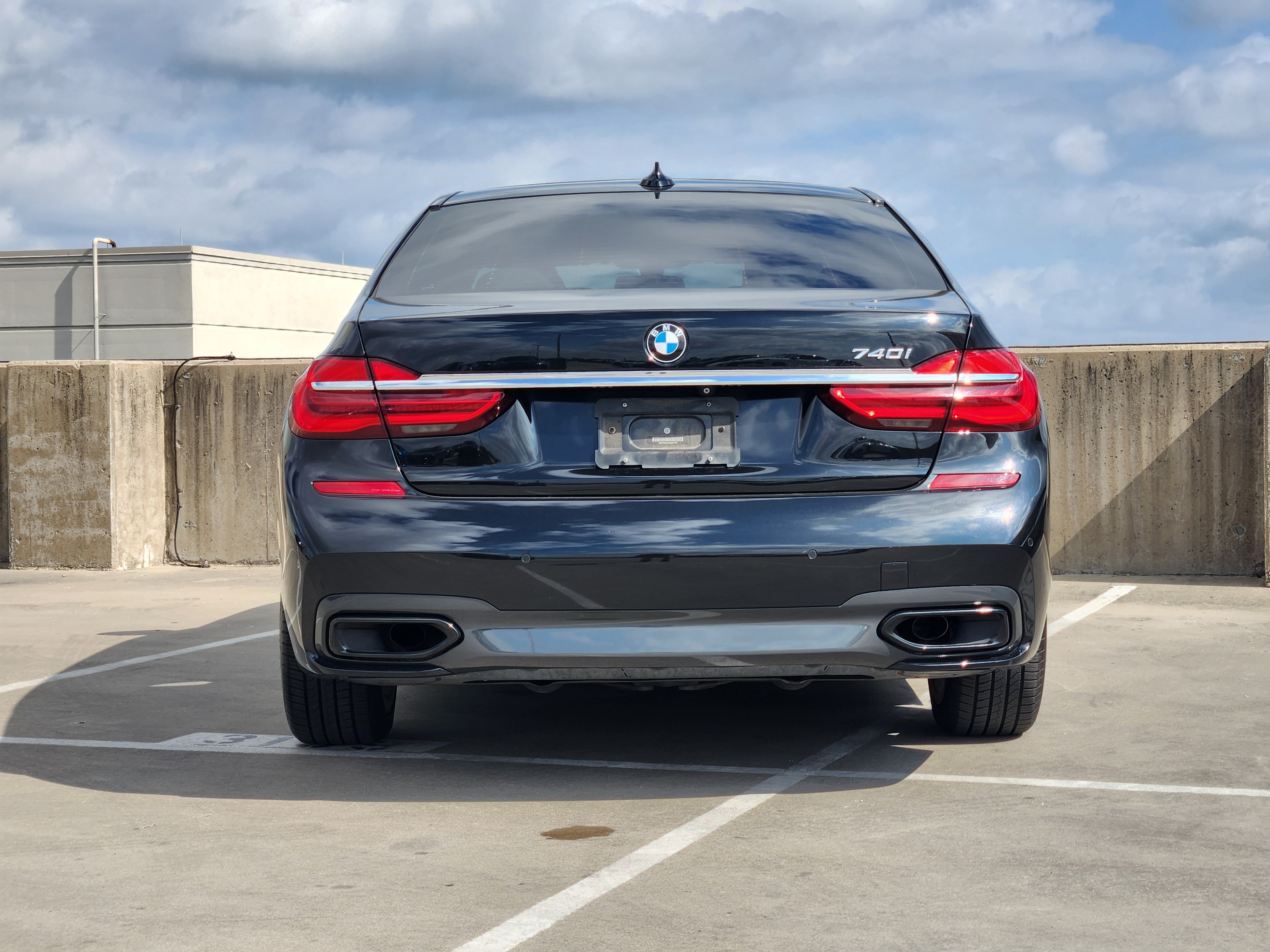 Used 2016 BMW 740i RWD image 7