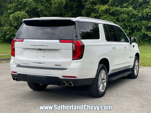 Used 2025 GMC Yukon XL Denali AWD/4WD image 7