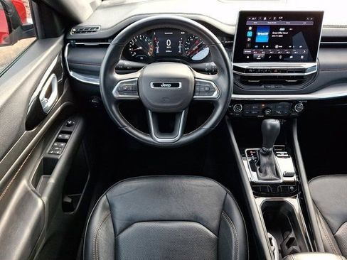 Certified 2022 Jeep Compass Limited image 14