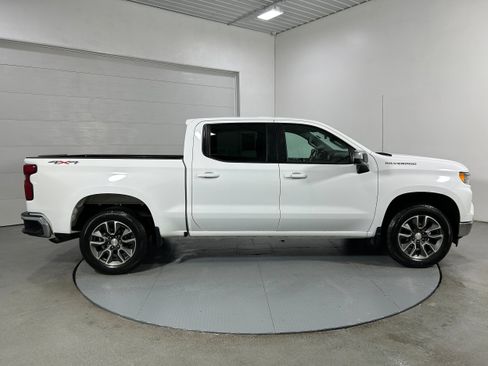 Used 2023 Chevrolet Silverado 1500 LT image 29