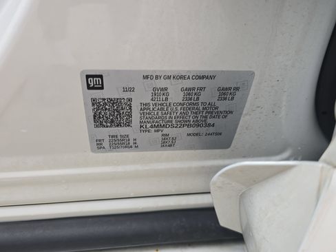 Used 2023 Buick Encore GX Select w/ Sport Touring Package FWD image 34