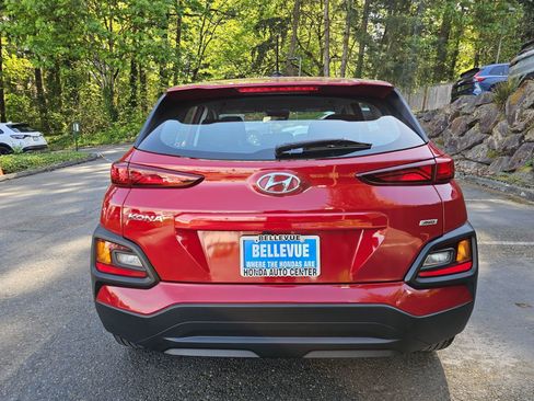 Used 2021 Hyundai Kona SE AWD/4WD image 7