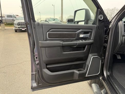 Used 2024 RAM 2500 Laramie w/ Night Edition image 13