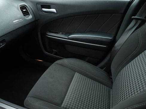 Used 2023 Dodge Charger SXT image 14