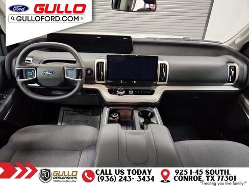 Used 2025 Ford Expedition Max Active image 11