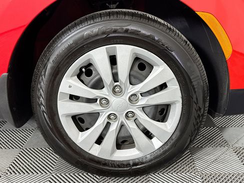 Used 2025 Kia Soul LX image 29