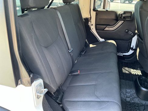 Used 2018 Jeep Wrangler Unlimited Sport AWD/4WD image 26