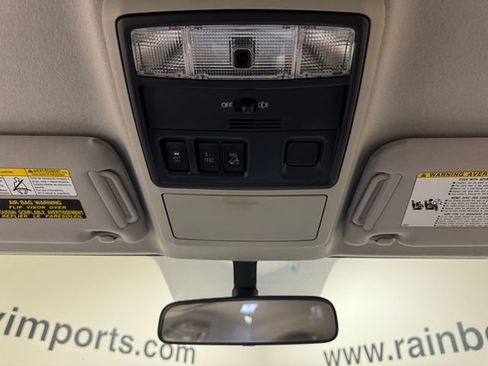 Used 2017 Toyota 4Runner SR5 AWD/4WD image 16