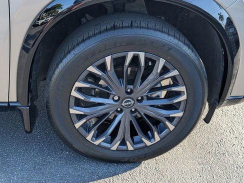 Certified 2024 Nissan Rogue Platinum w/ Platinum Premium Package FWD image 19