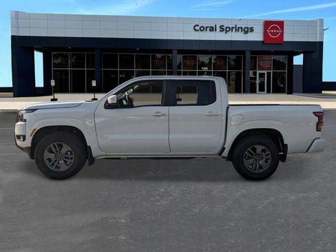 New 2025 Nissan Frontier SV w/ SV Convenience Package image 2