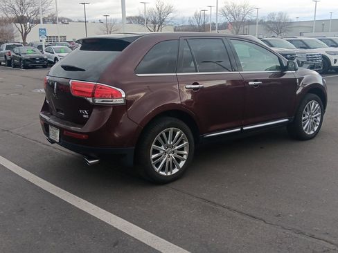 Used 2011 Lincoln MKX AWD w/ 102A Rapid Spec Order Code image 4