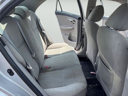 Used 2012 Toyota Corolla LE FWD image 15