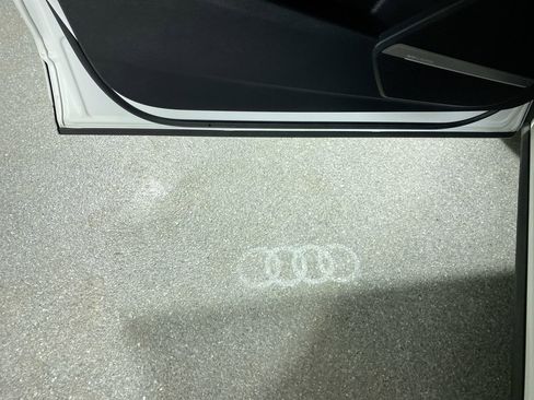 Used 2021 Audi Q5 Prestige w/ Prestige Package image 12