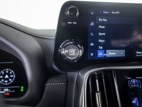 Used 2025 Lexus LX 600 F Sport image 35