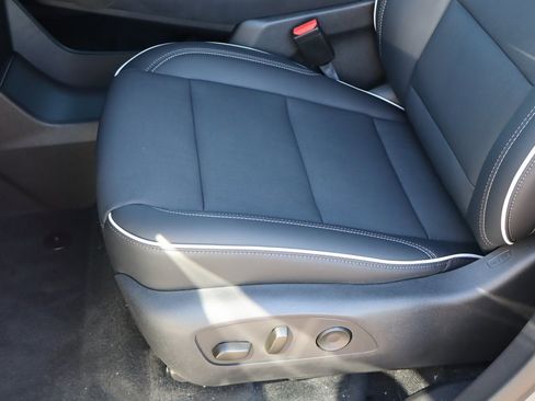 New 2025 Buick Enclave Preferred image 11