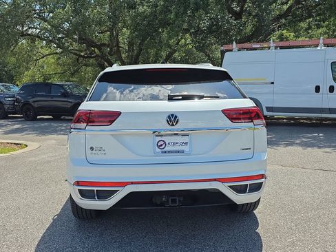 Used 2023 Volkswagen Atlas Cross Sport SEL Premium R-Line AWD/4WD image 5