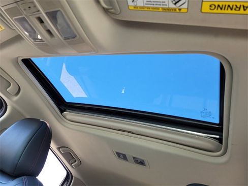 Used 2023 MAZDA CX-5 Carbon Edition image 9