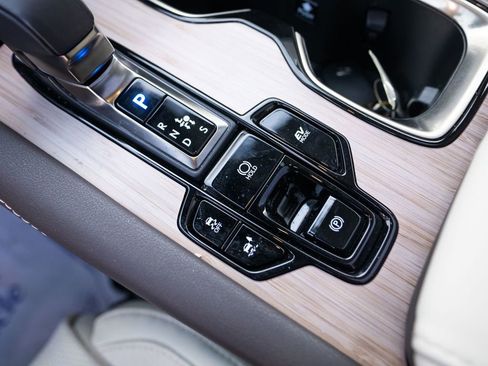 Used 2025 Lexus RX 350 w/ Convenience Package image 25