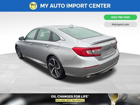 Used 2018 Honda Accord Sport image 4