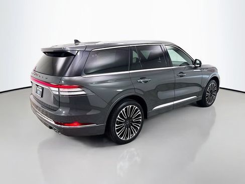 Used 2024 Lincoln Aviator Black Label w/ Dynamic Handling Package AWD/4WD image 7