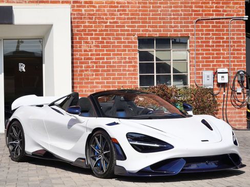 Used 2022 McLaren 765LT RWD image 1