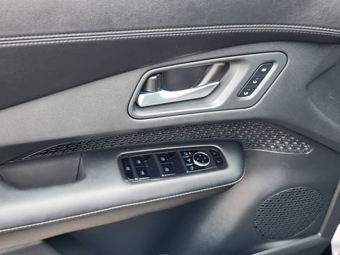 Used 2023 Nissan Ariya FWD image 20