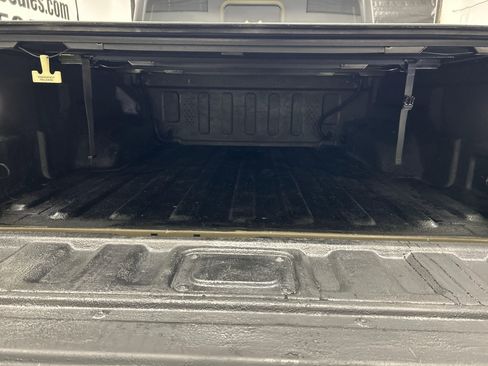 Used 2020 Jeep Gladiator Sport w/ Technology Group image 11