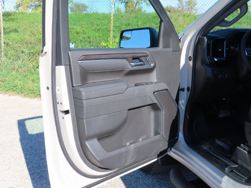 New 2026 Chevrolet Silverado 1500 RST w/ RST Select Package AWD/4WD image 23