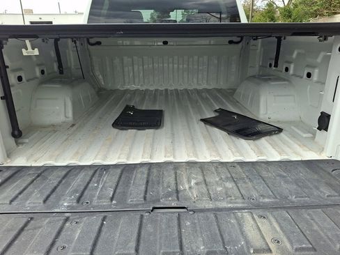 Used 2023 GMC Sierra 1500 Elevation image 18