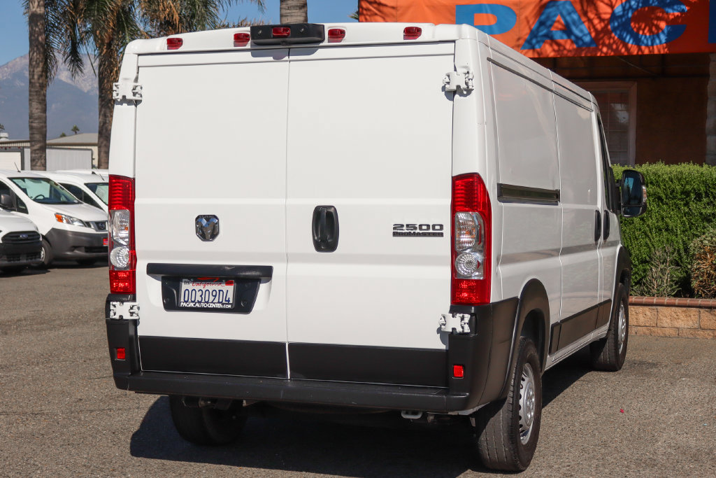 Used 2025 RAM ProMaster 2500 FWD image 9