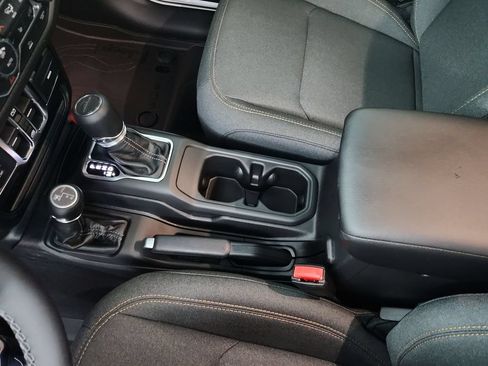 New 2026 Jeep Gladiator Sport AWD/4WD image 27