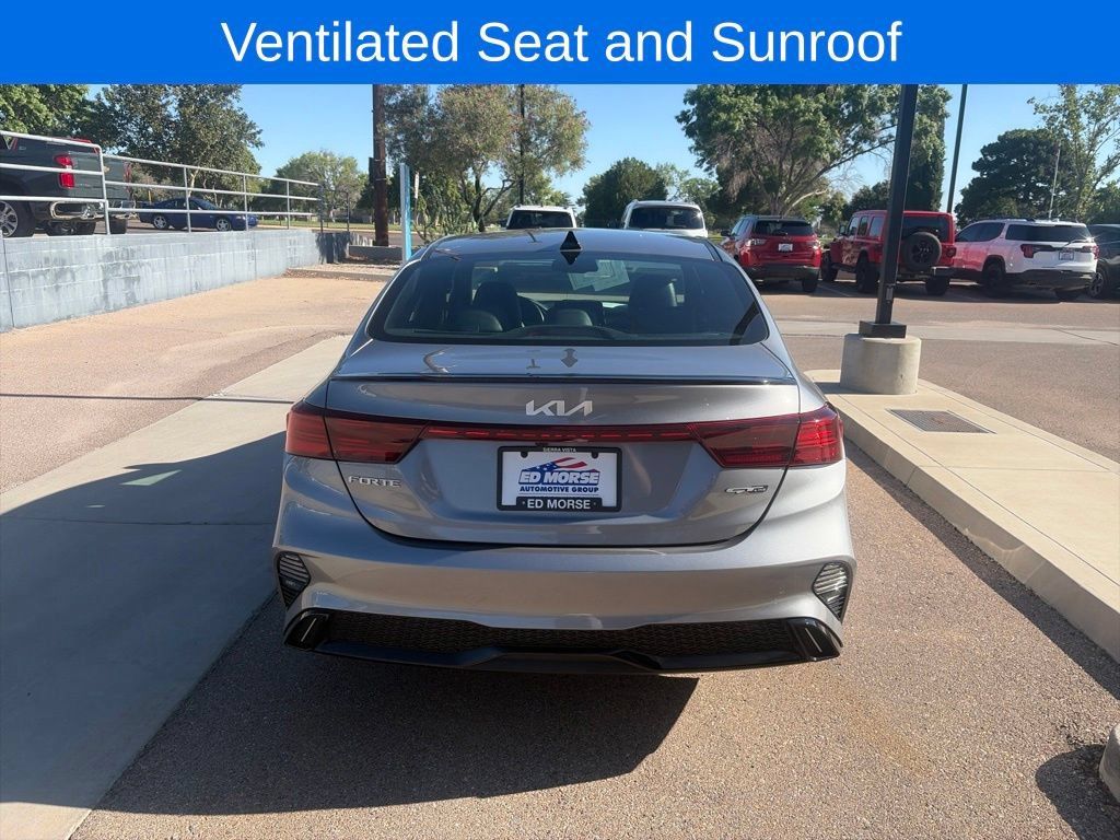 Used 2023 Kia Forte GT-Line w/ GT-Line Premium Package FWD image 6