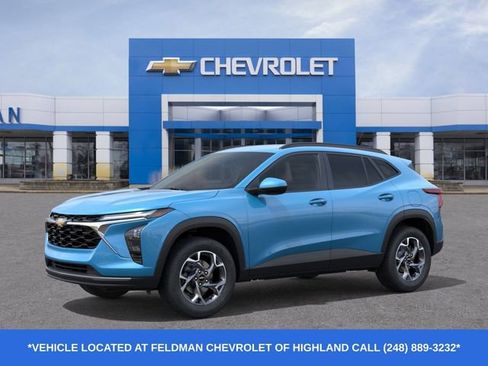 New 2026 Chevrolet Trax LT w/ Driver Confidence Package FWD image 2