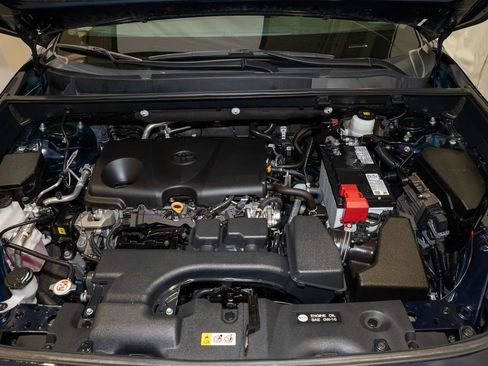 Used 2023 Toyota RAV4 XLE Premium image 20