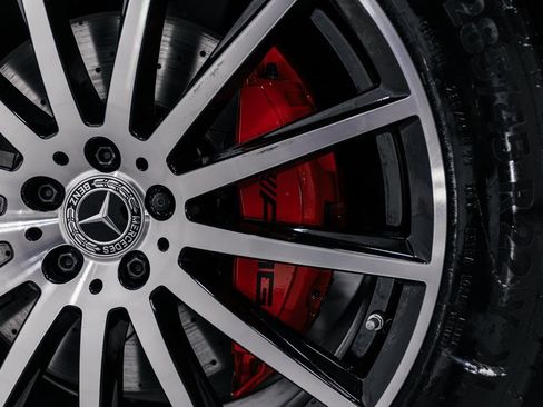 Used 2025 Mercedes-Benz GLS 63 AMG 4MATIC image 40