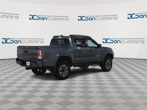 Used 2022 Toyota Tacoma TRD Sport image 8