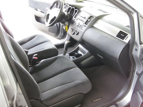 Used 2012 Nissan Versa 1.8 S w/ Special Edition Pkg FWD image 32