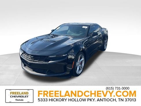 Used 2023 Chevrolet Camaro LT w/ Technology Package RWD image 3
